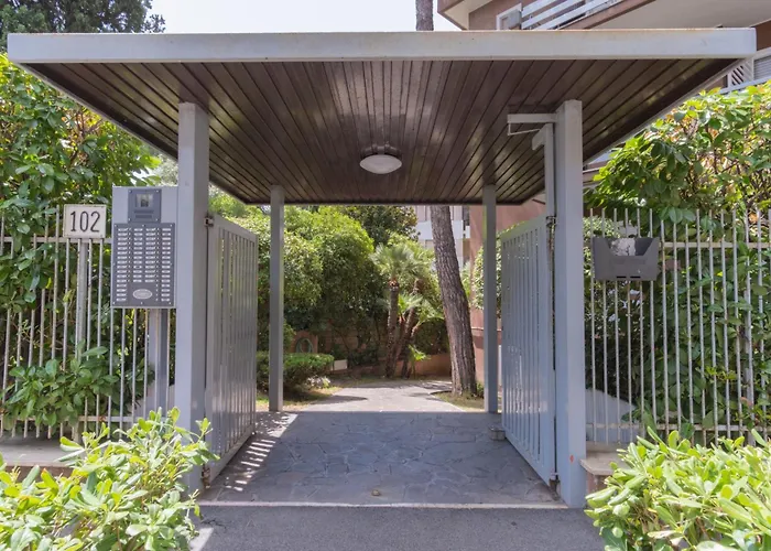 Boutique Caravaggio * Rome